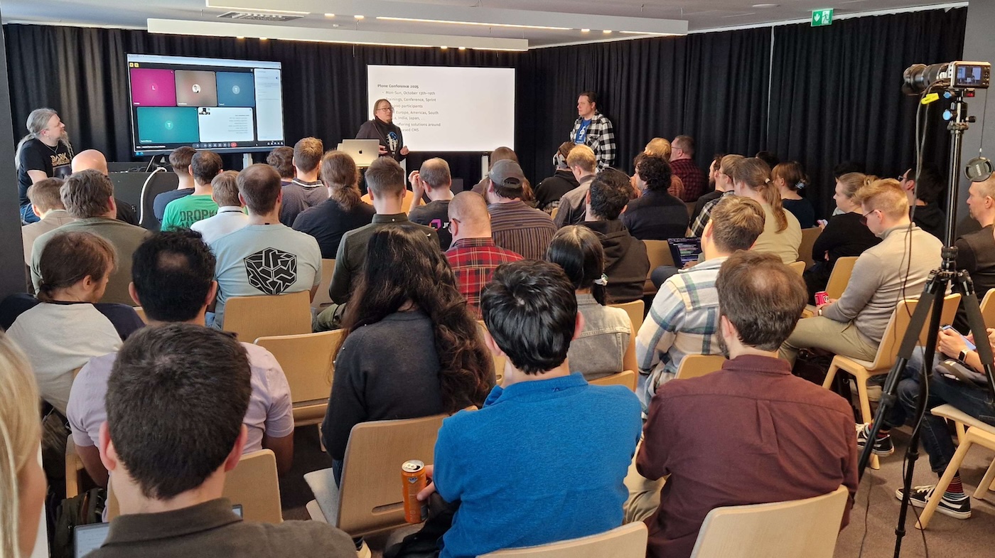 Asko Soukka announces PyCon Finland in Helsinki in Helsinki Python meetup on April 15, 2025.